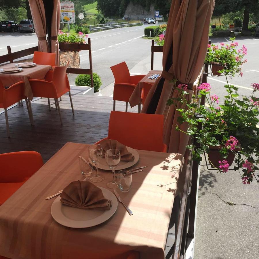 Hotel Iscla Эдоло Экстерьер фото